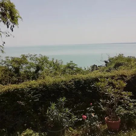 Daire Csizmazia Tihany